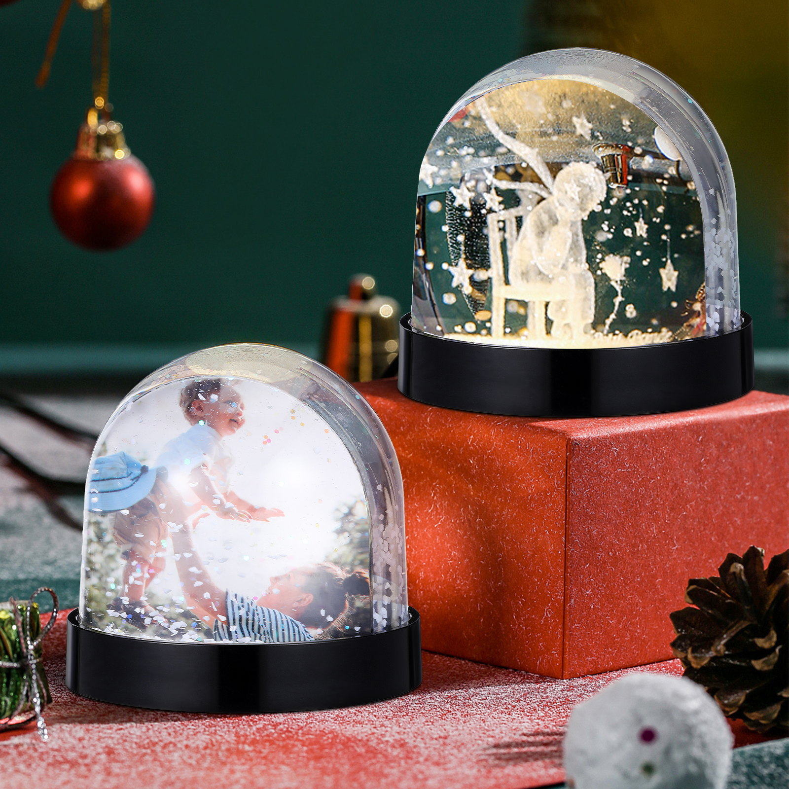 Photography Hacks - Snow Globe With Photo Inserts Snow