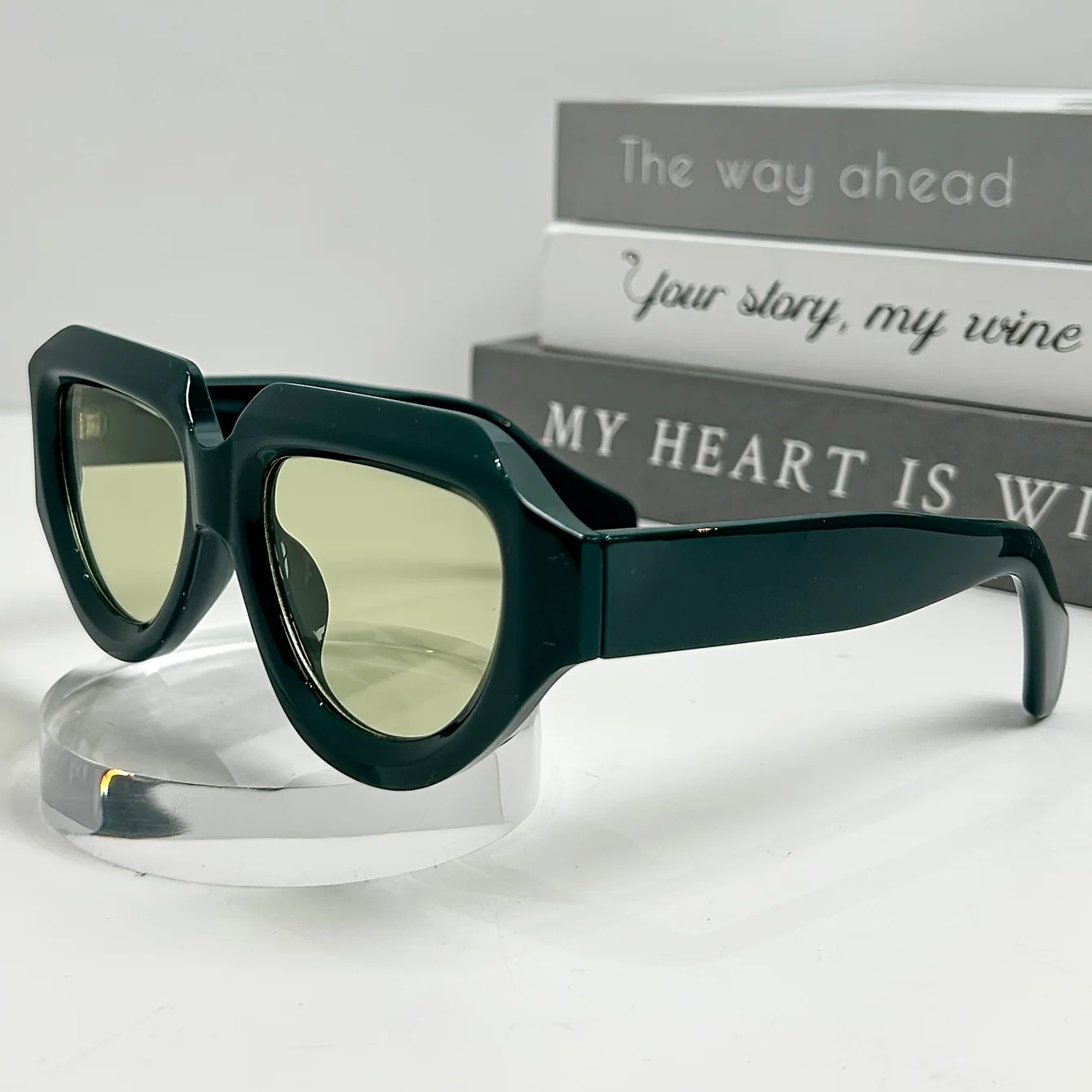 New irregular thick frame futu - Photography Of A Man 评论和价格